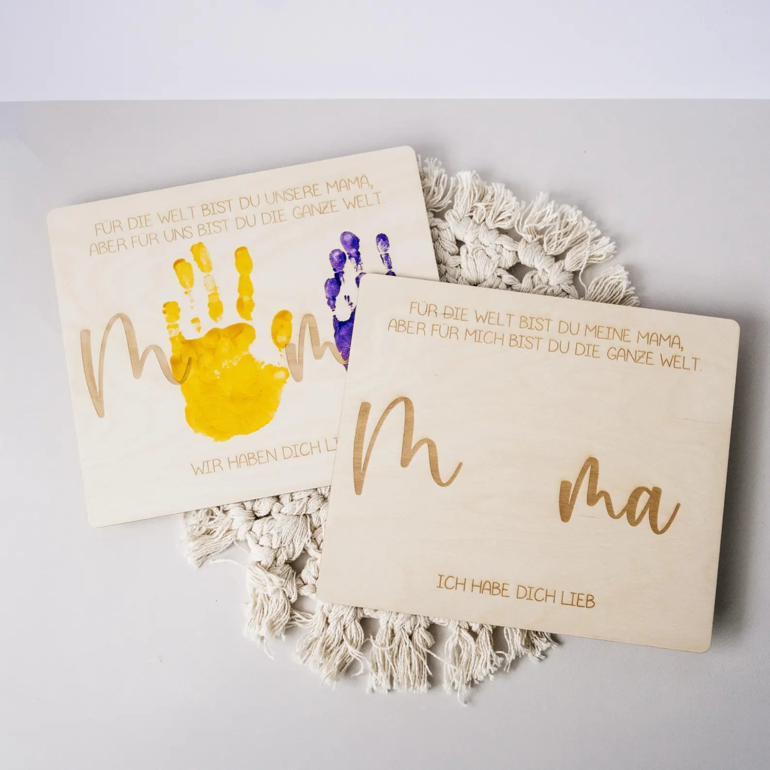 Handabdruck Brettchen Mama – Persönliches Geschenk Muttertag (mehrere Kinder) Alicas Schlawiner - malmichmunt.com