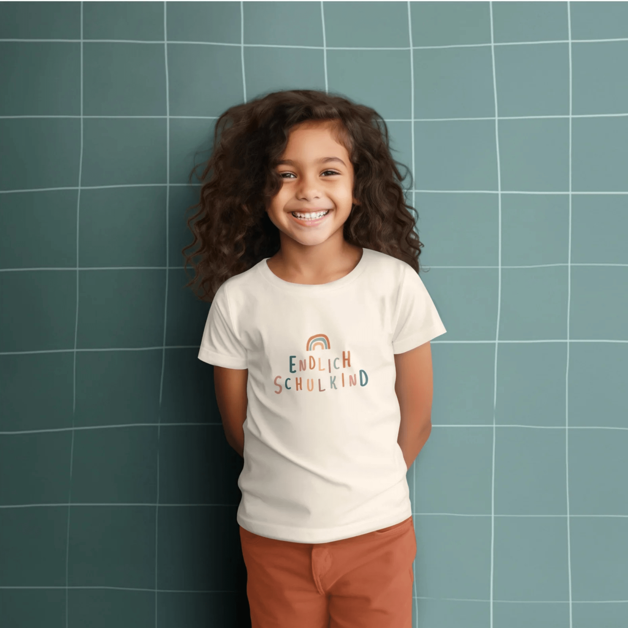 Modern Kids Art - Bügelbild "Endlich Schulkind" Regenbogen Modern Kids Art - malmichmunt.com