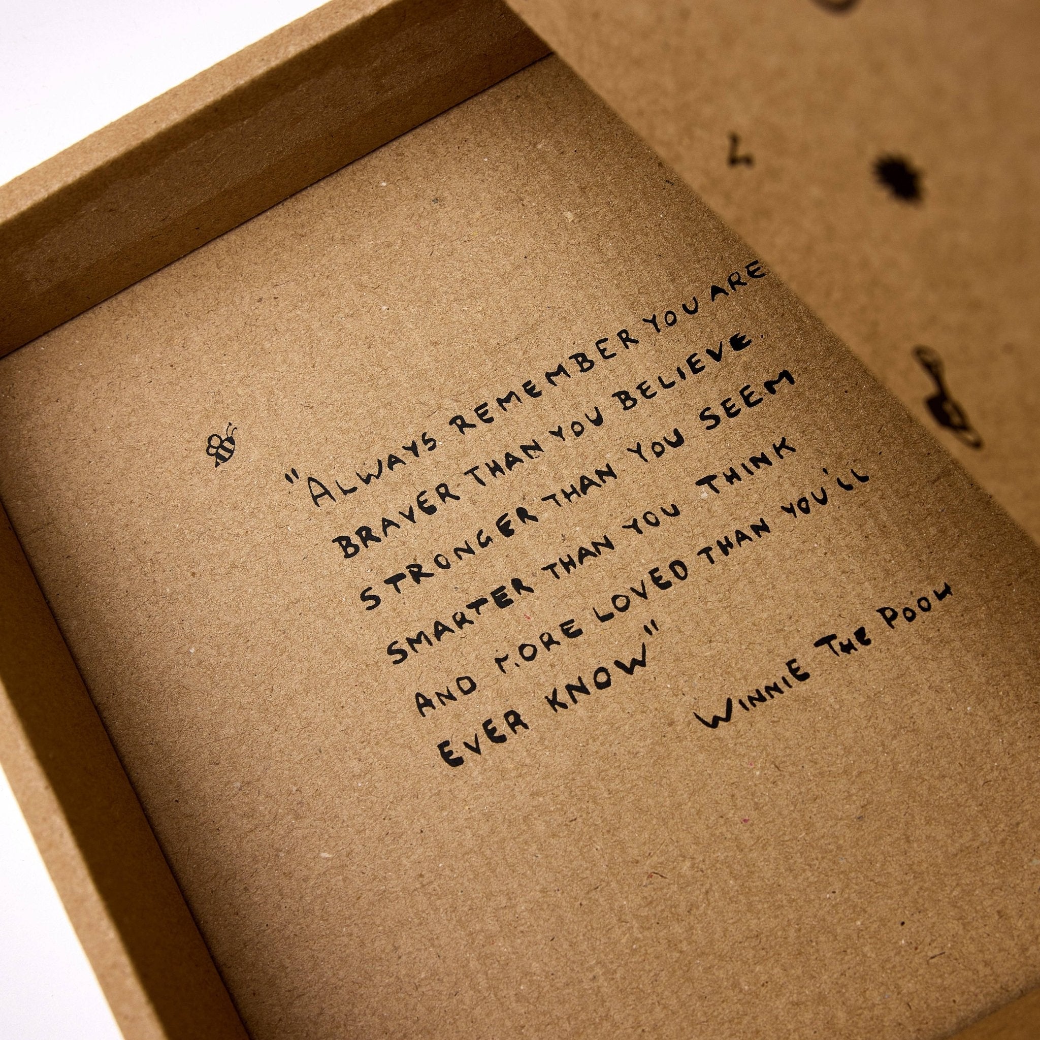 Baby - Geschenkbox - "Tiny Paws" - Nachhaltig & Bio Saga Copenhagen - malmichmunt.com