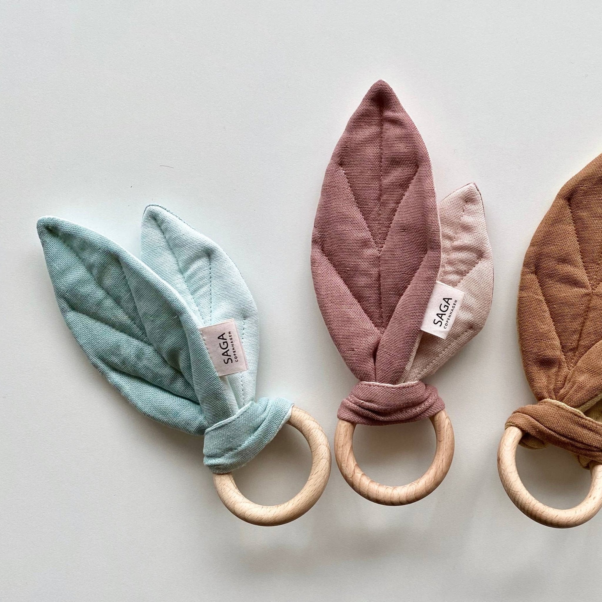 Baby - Sensorikspielzeug - Beißring aus Bio - Baumwolle - Rose Saga Copenhagen - malmichmunt.com