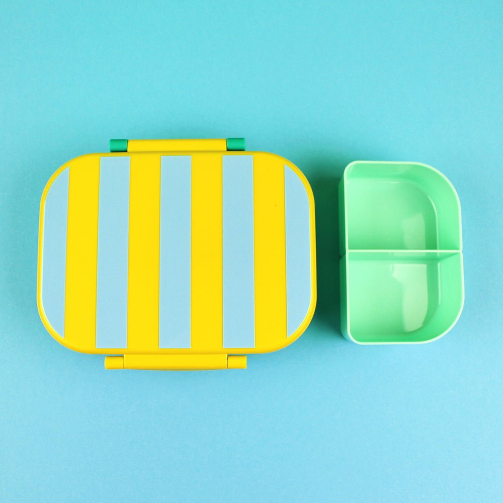 Brotdose/Lunchbox - Stripes gelb/hellblau/grün inkl. Geschenkkarton Ava & Yves - malmichmunt.com