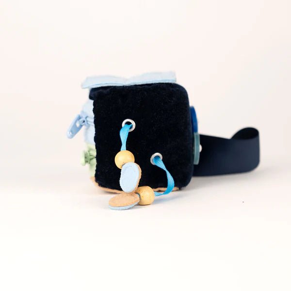 Jolly Designs - Calmi Cube "Blavi" der Ruhige Jolly Designs - malmichmunt.com