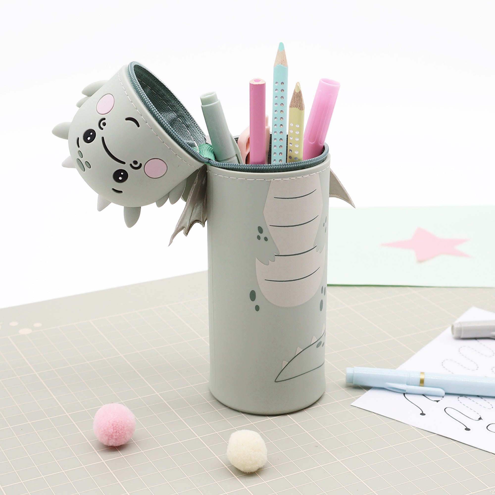 Lulubug lustiges Federmäppchen aus Silikon - Drache "Liu" Bell Trade - malmichmunt.com