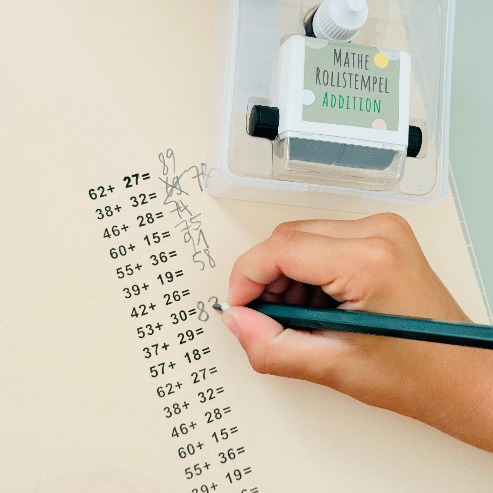 Lulubug Mathe Rollstempel "Addition" Bell Trade - malmichmunt.com