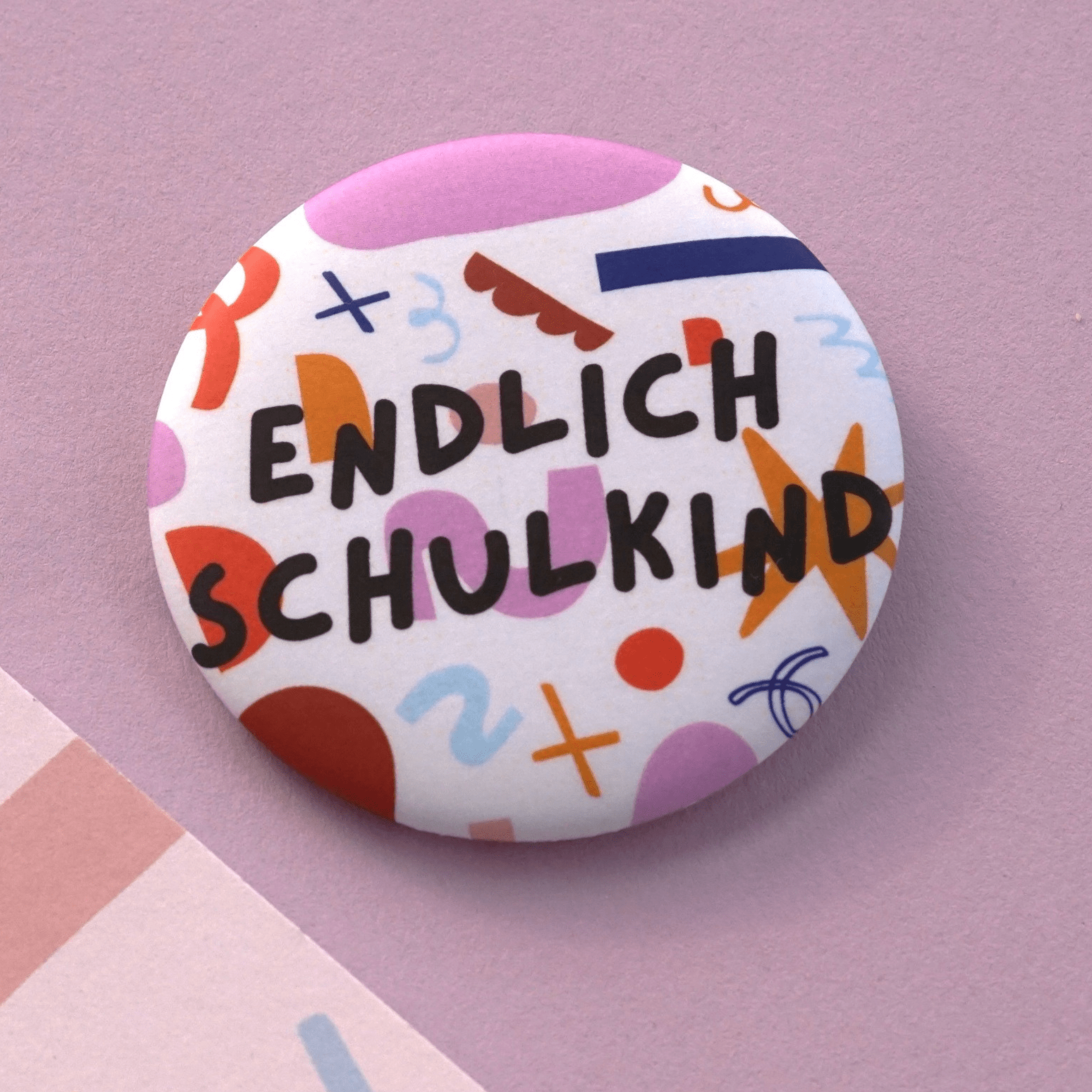 Modern Kids Art - Button "Endlich Schulkind" Modern Kids Art - malmichmunt.com