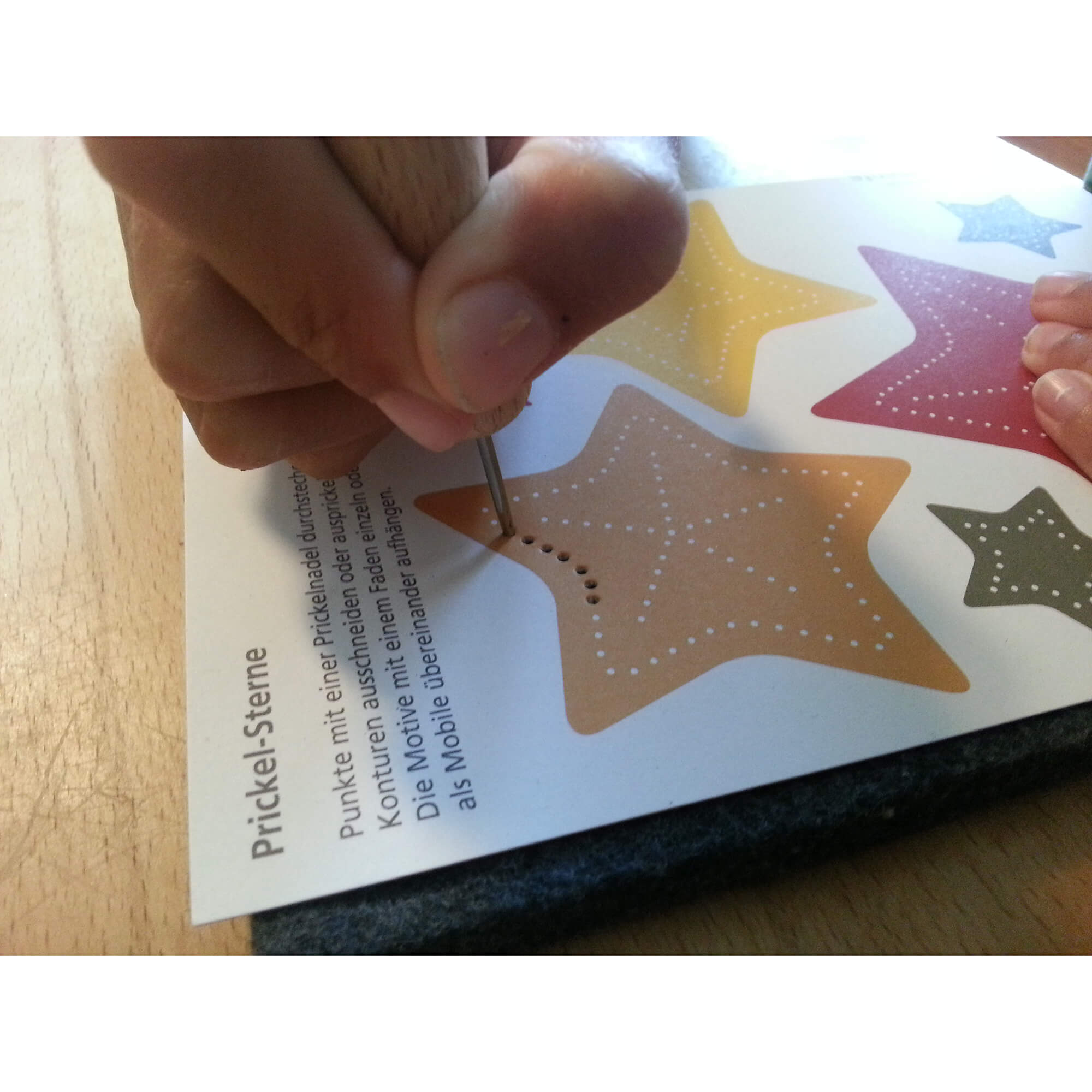 Prickeln für Kinder - Prickelset Weihnachtsengel Familienmomente - malmichmunt.com