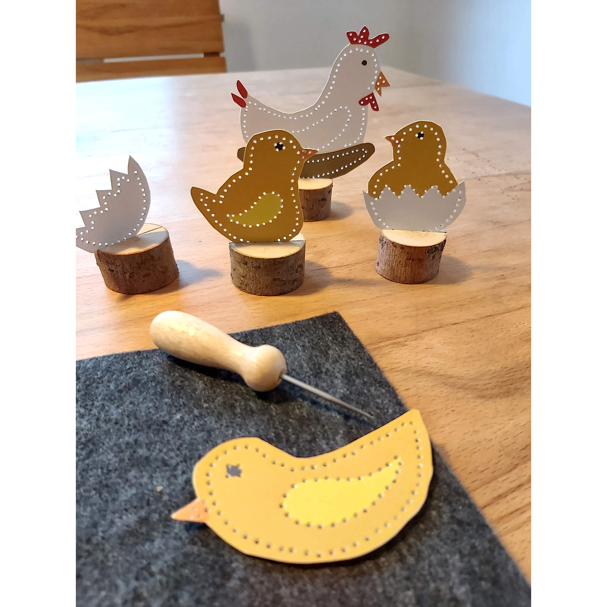 Prickeln für Kinder - Prickelset Wiese & Küken Familienmomente - malmichmunt.com