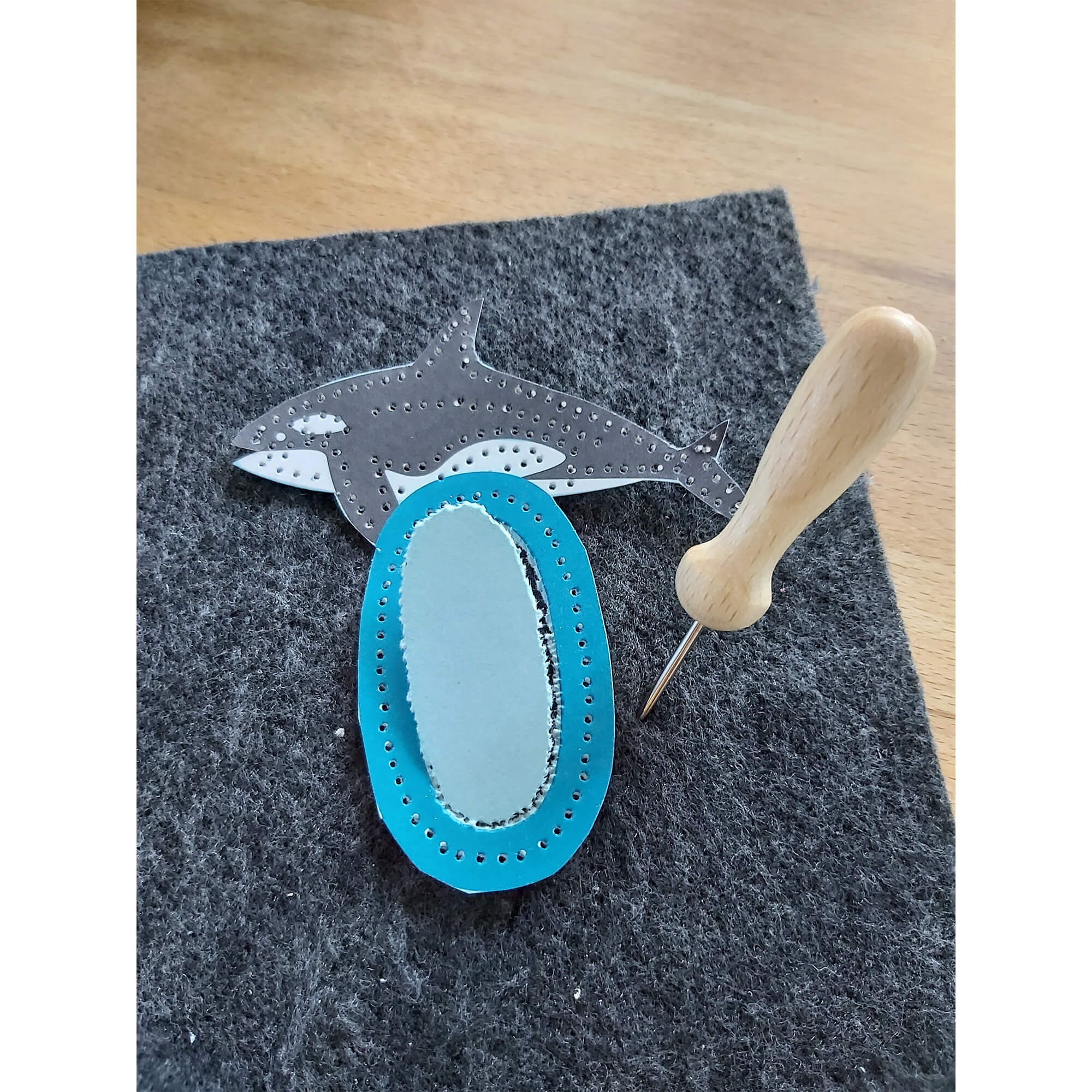 Prickelset für Kinder - Buchstaben zum Prickeln Familienmomente - malmichmunt.com