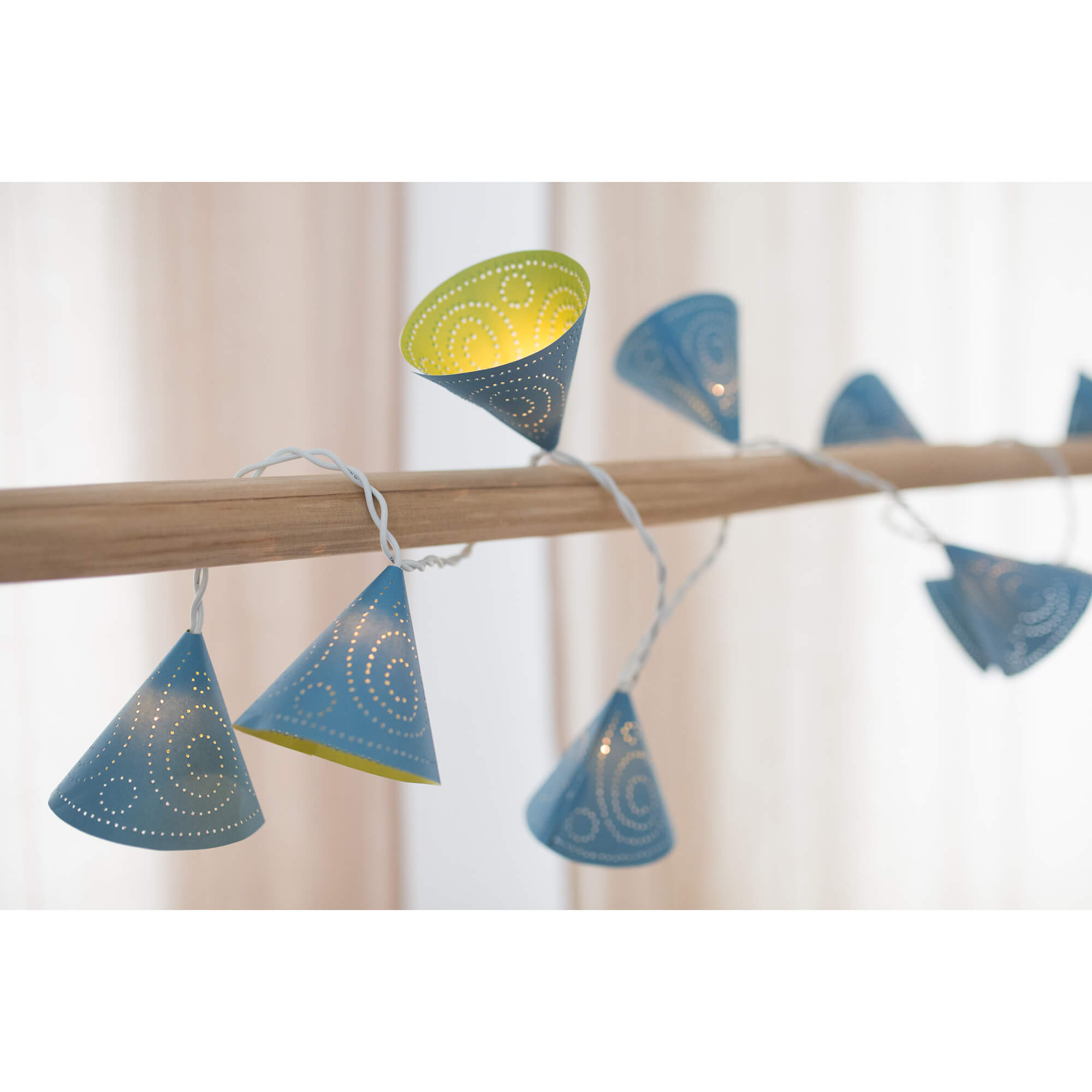 Prickelset Lichterkette Blau - Kegel Familienmomente - malmichmunt.com